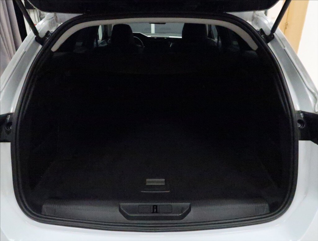 Peugeot 308 Kombi 1,5 l 96 kw