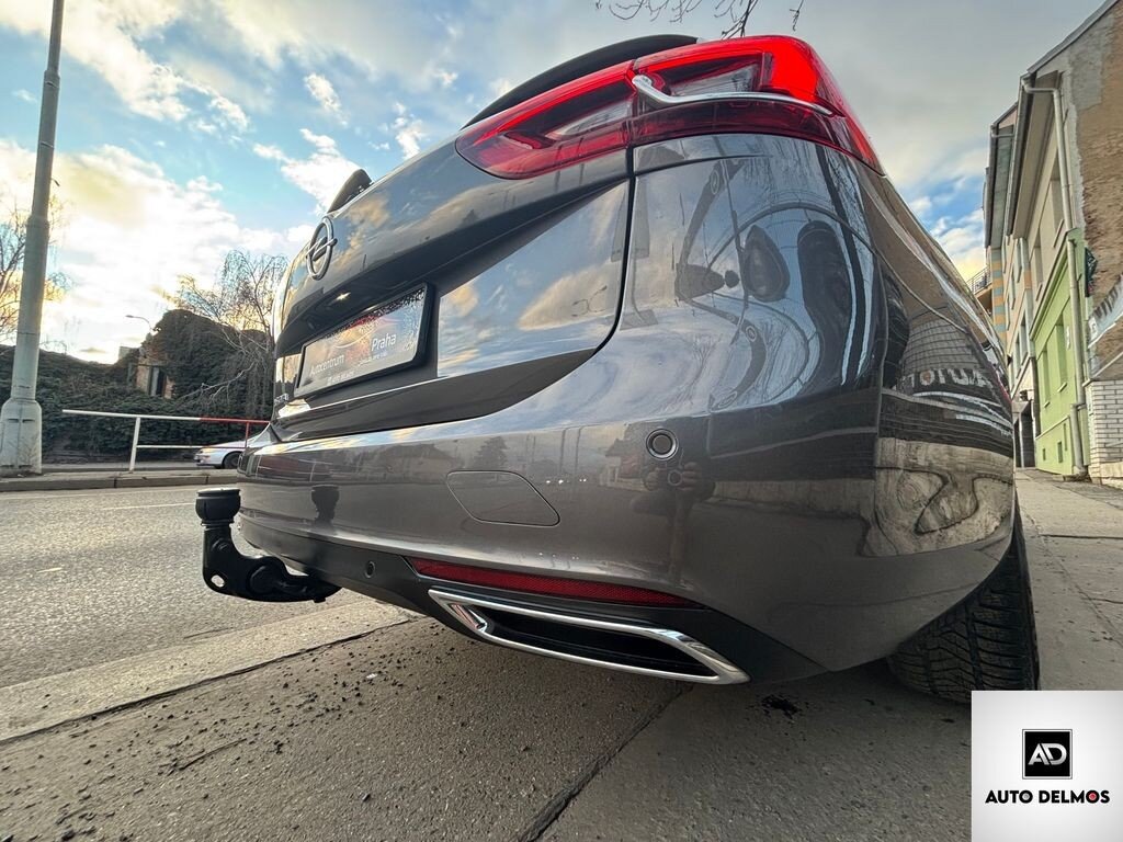 Opel Insignia Kombi 2,0 l 128 kw