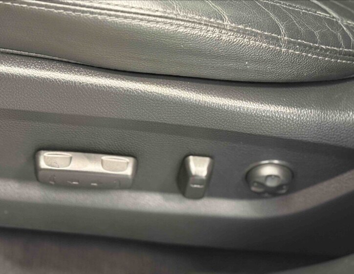 Hyundai Santa Fe SUV / Terénní 2,2 l 145 kw