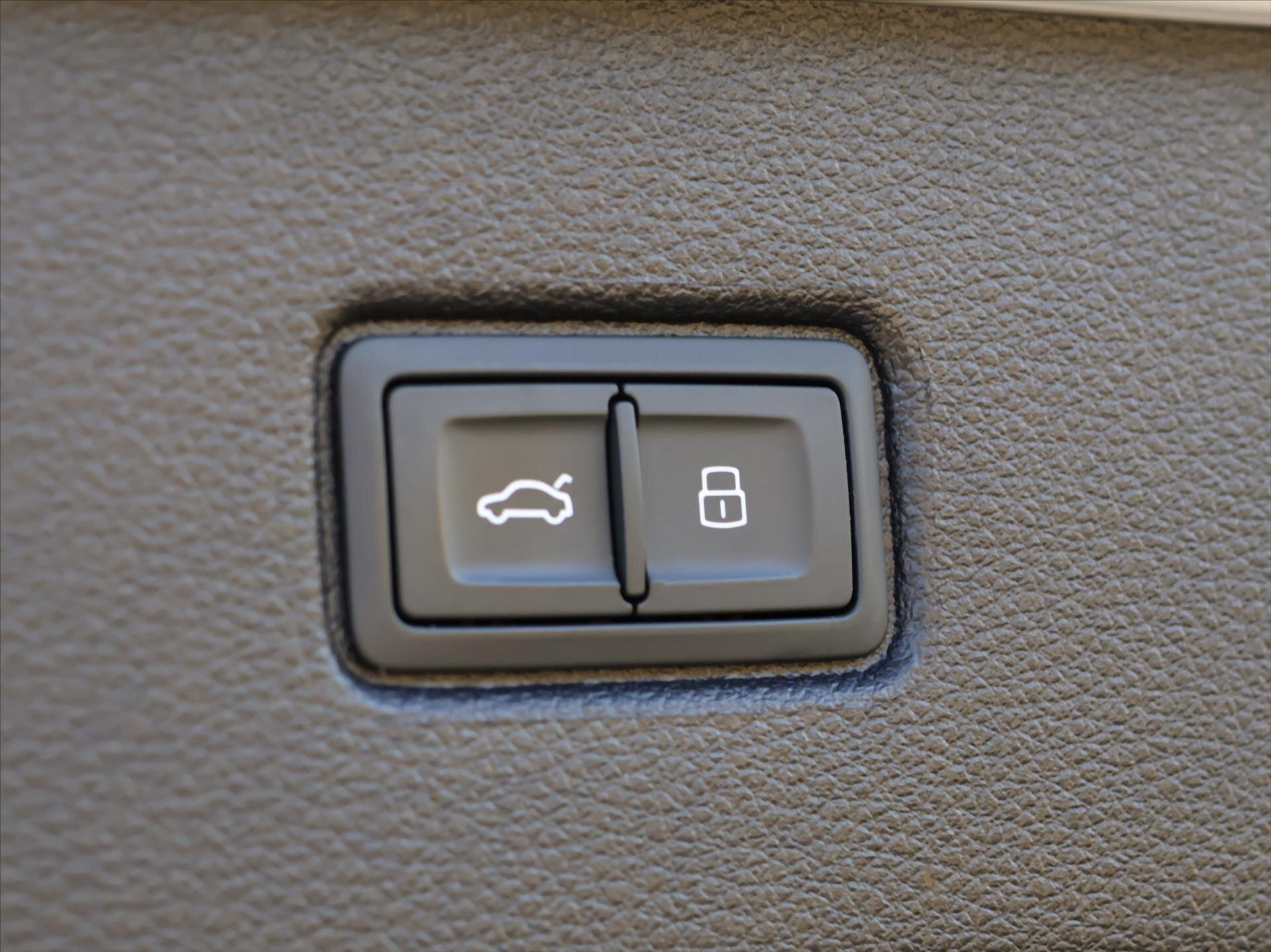 Audi Q7 SUV / Terénní 3,0 l 210 kw