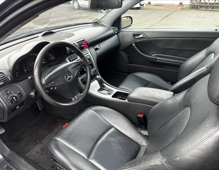 Mercedes-Benz Třídy C 9