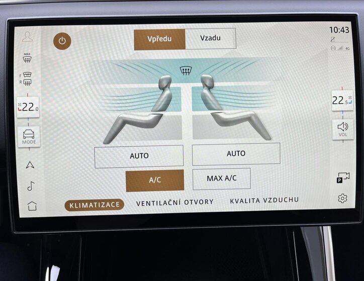 Land Rover Range Rover Sport SUV / Terénní 4,4 l 390 kw