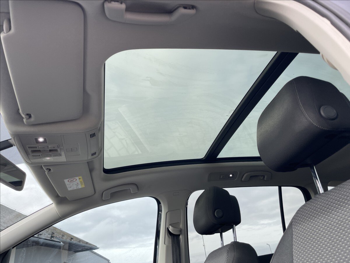 Volkswagen Touran MPV 2,0 l 110 kw