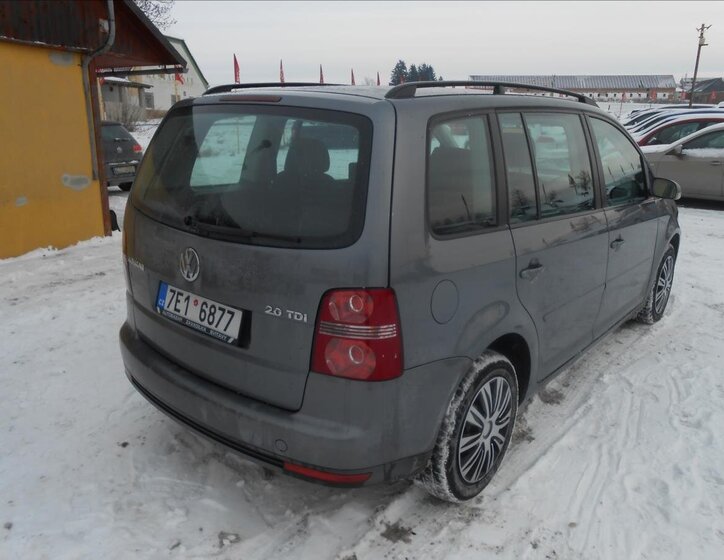 Volkswagen Touran MPV 2,0 l 103 kw