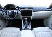 Škoda Superb Sedan / Limuzína 2,0 l 147 kw