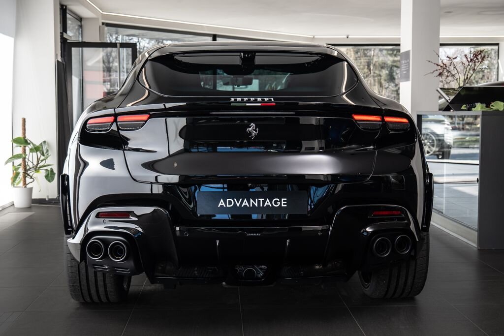 Ferrari Ostatní SUV 6,5 l 529 kw