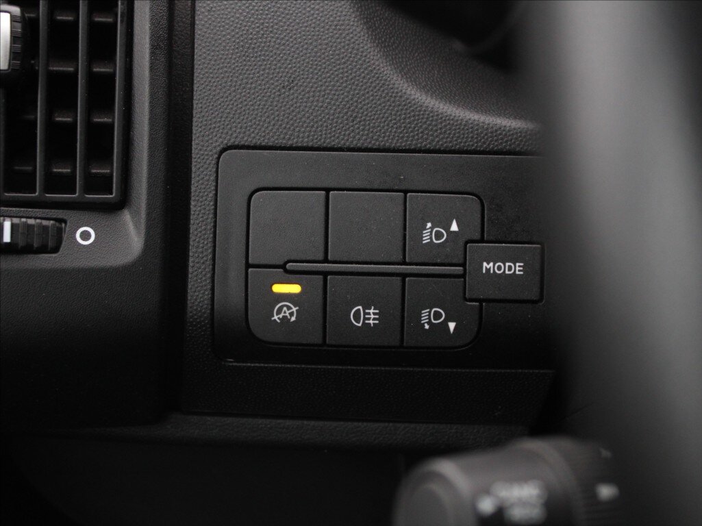 Opel Movano Skříň 2,2 l 103 kw