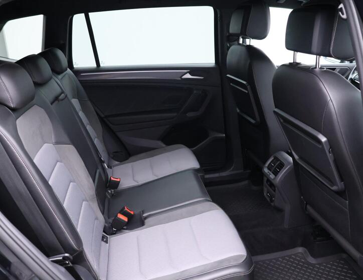Volkswagen Tiguan Allspace 16