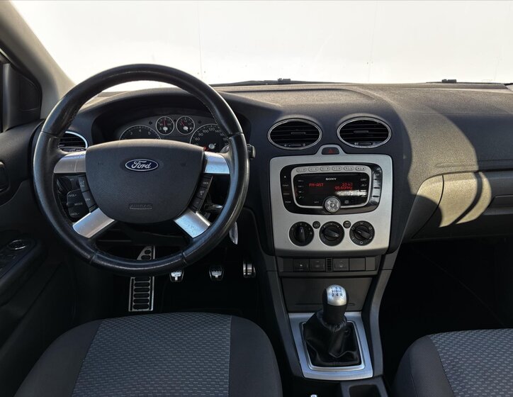 Ford Focus Kombi 1,6 l 74 kw