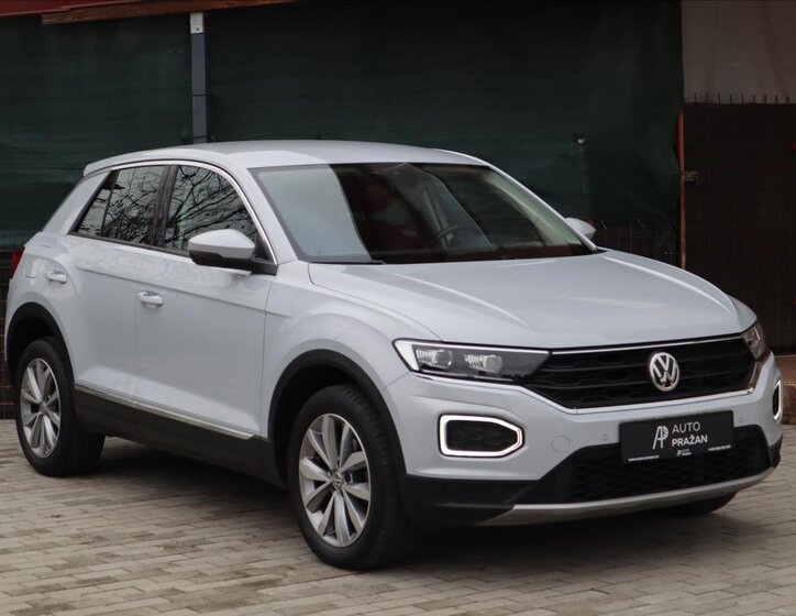 Volkswagen T-Roc 1
