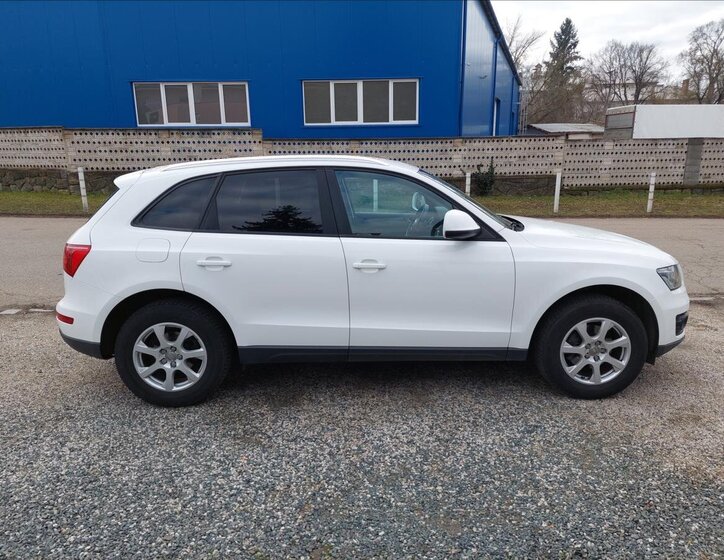 Audi Q5 Kombi 2,0 l 105 kw