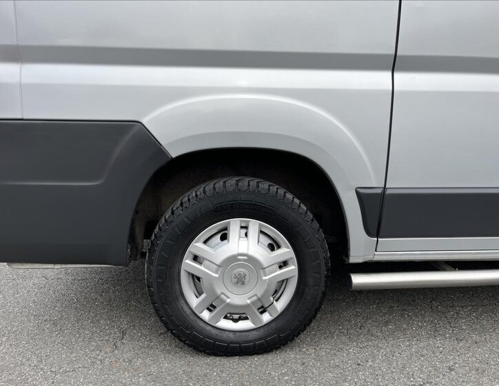 Peugeot Boxer Kombi 2,2 l 88 kw