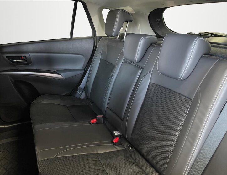 Suzuki S-Cross SUV / Terénní 1,4 l 81 kw