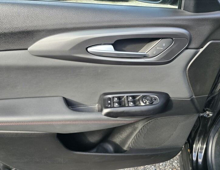 Alfa Romeo Tonale 13