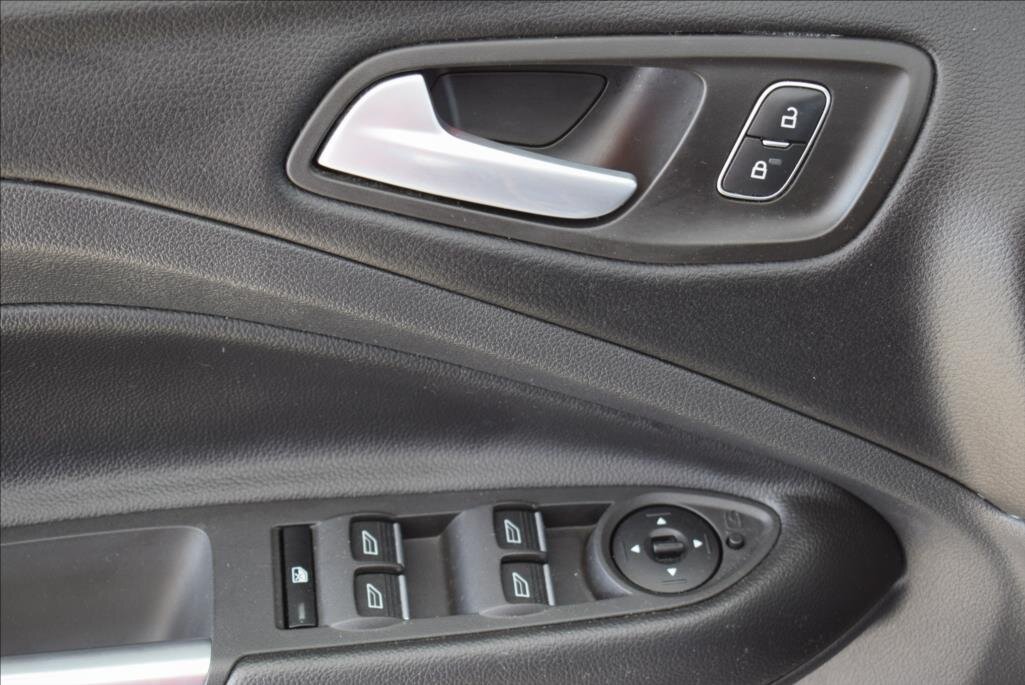 Ford Kuga SUV / Terénní 2,0 l 110 kw