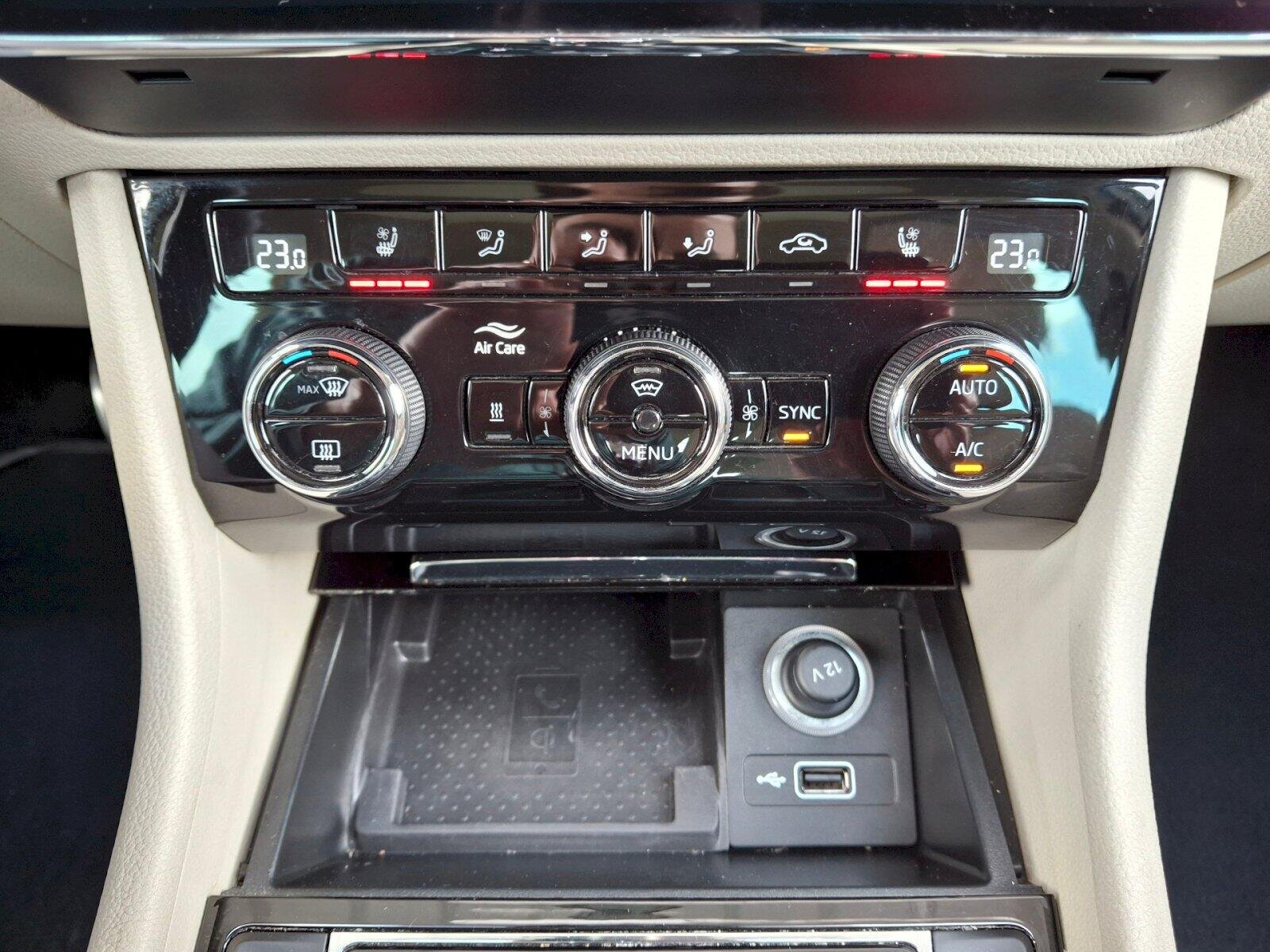 Škoda Superb Sedan / Limuzína 2,0 l 206 kw