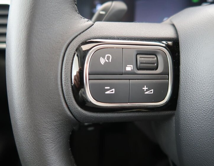 Citroën C5 Aircross SUV / Terénní 1,5 l 96 kw