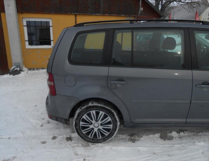 Volkswagen Touran MPV 2,0 l 103 kw