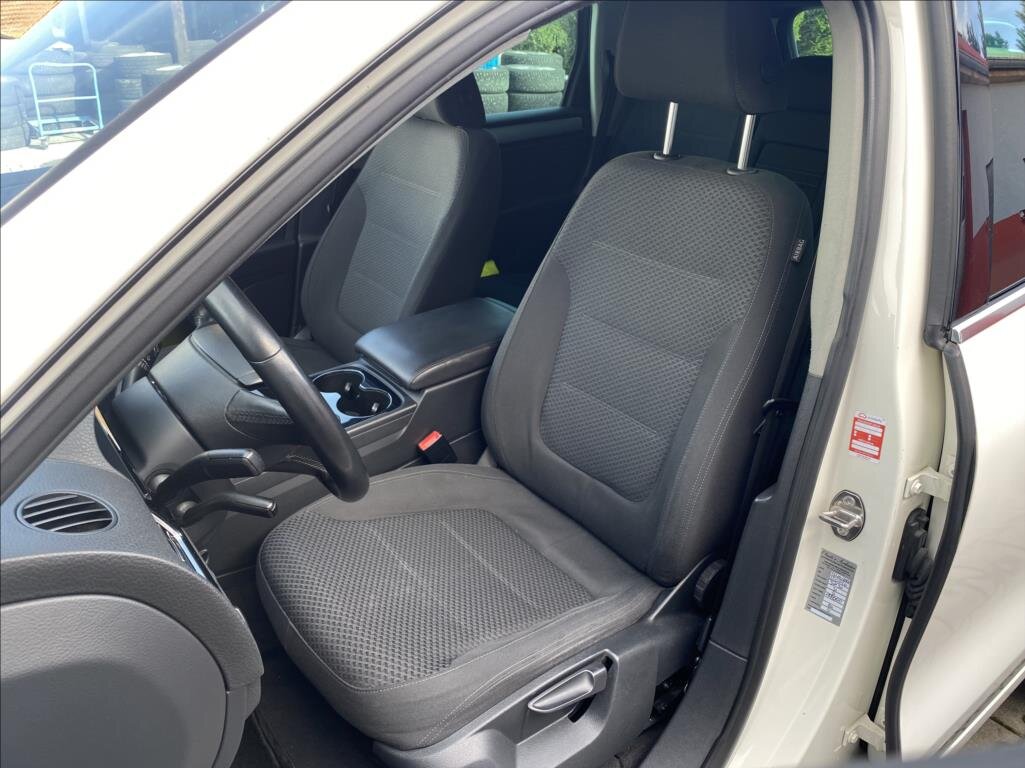 Volkswagen Touareg SUV / Terénní 3,0 l 176 kw