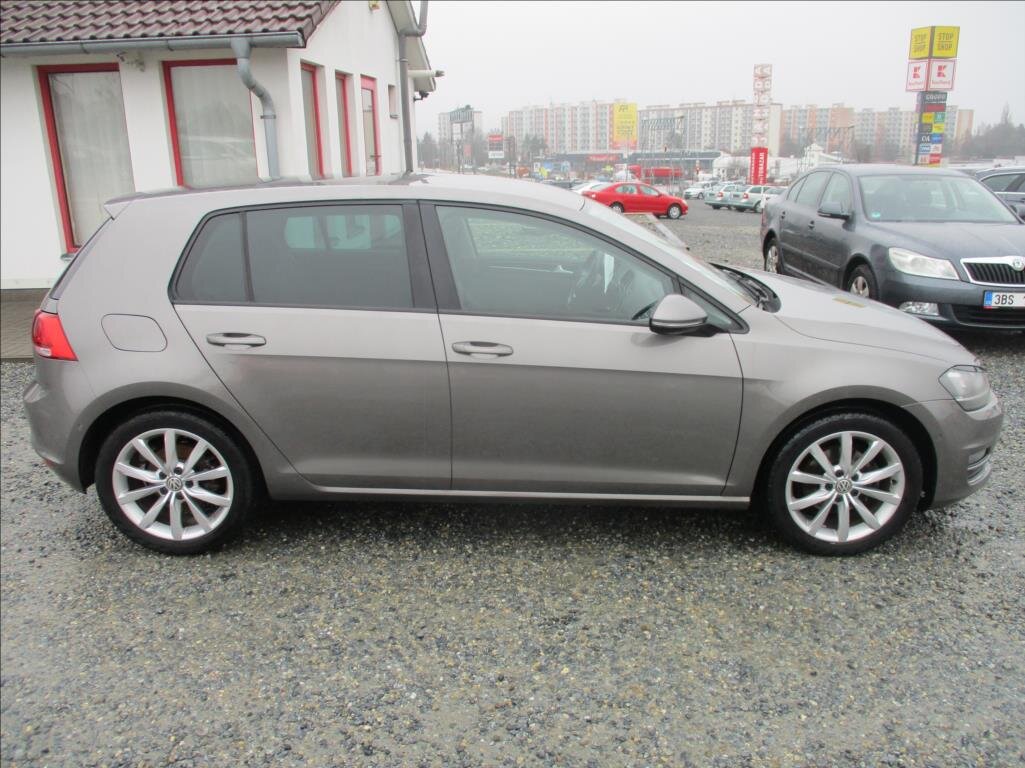 Volkswagen Golf Hatchback 1,4 l 103 kw