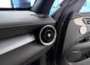 Alfa Romeo Stelvio SUV / Terénní 2,0 l 206 kw