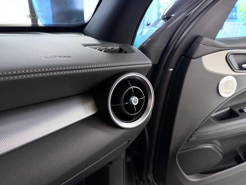 Alfa Romeo Stelvio SUV / Terénní 2,0 l 206 kw