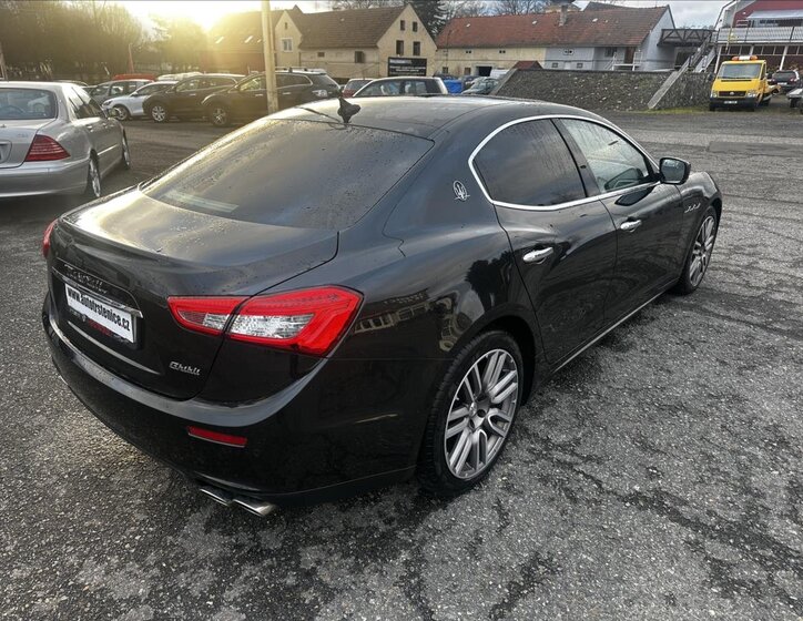 Maserati Ghibli Sedan 3,0 l 202 kw