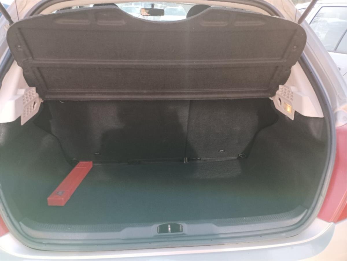 Peugeot 207 Hatchback 1,4 l 54 kw