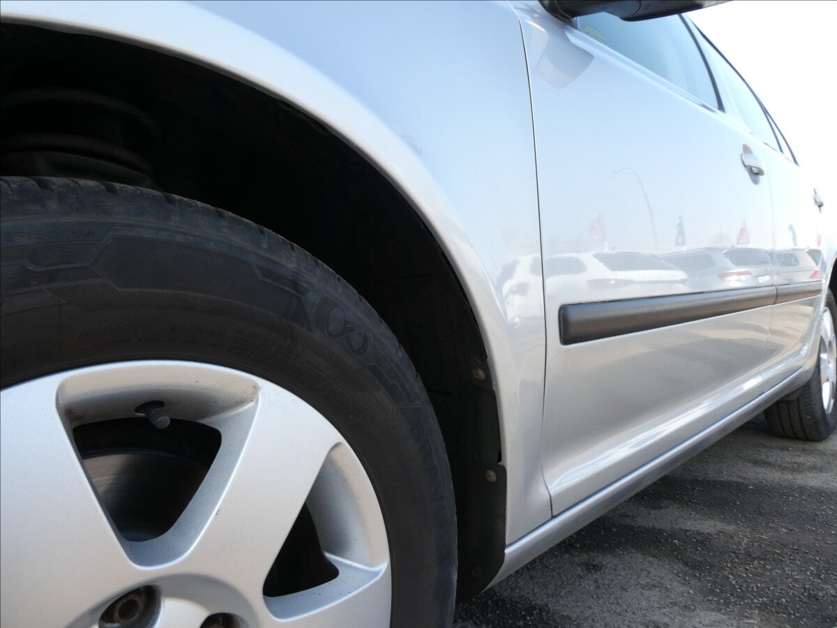 Škoda Octavia Sedan / Limuzína 1,6 l 85 kw