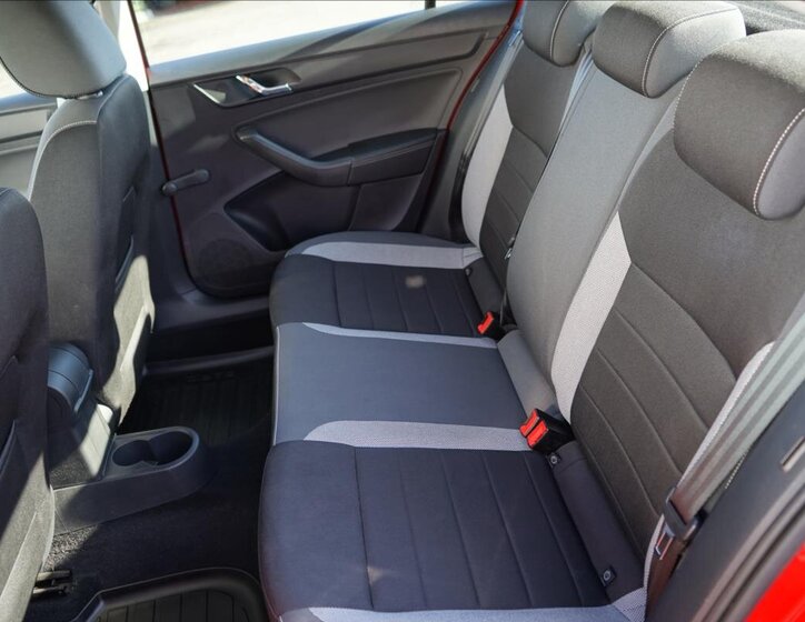 Škoda Rapid Sedan / Limuzína 1,2 l 81 kw