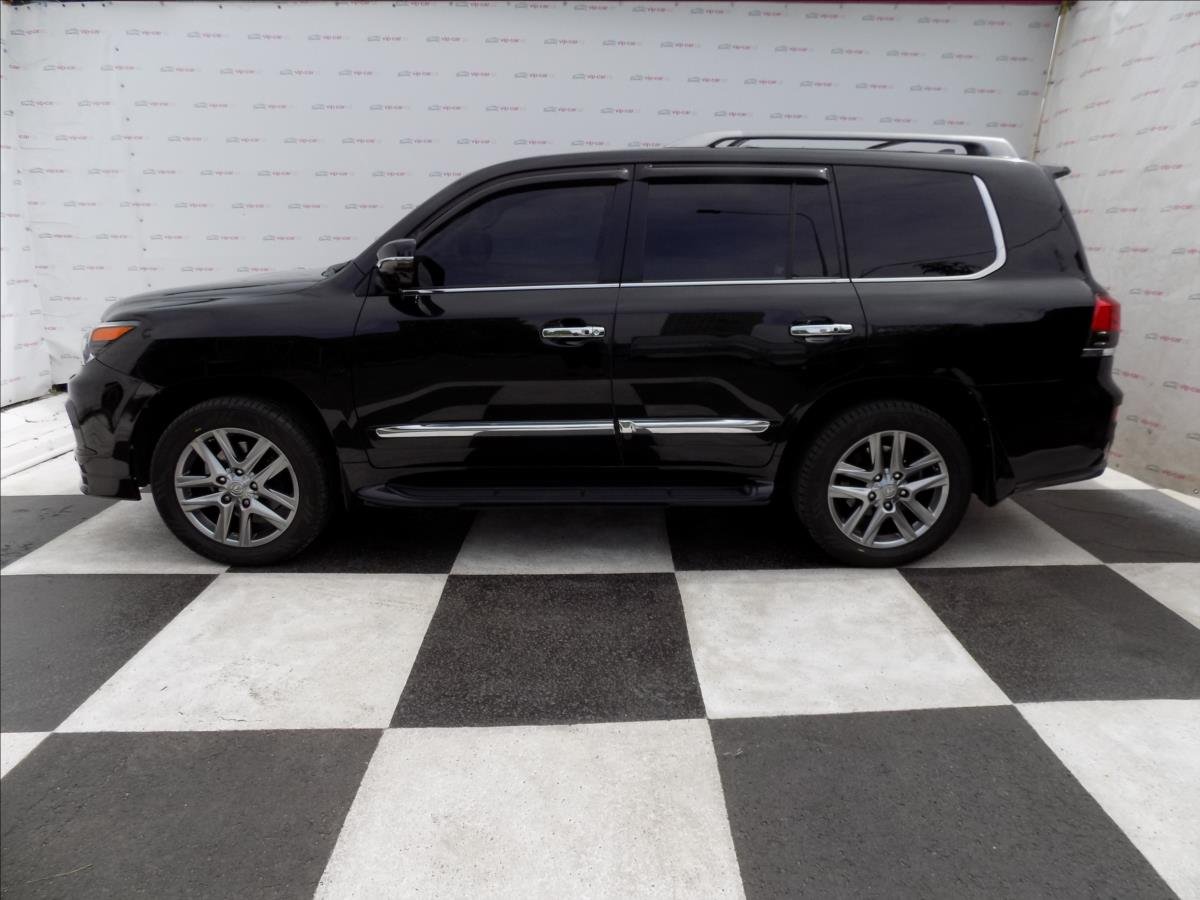 Lexus LX 570