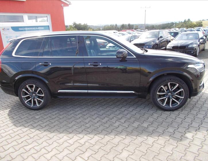Volvo XC90 8