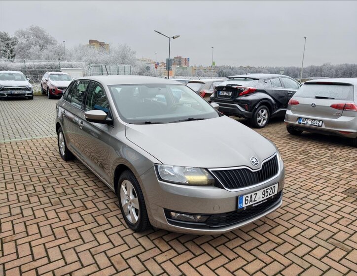 Škoda Rapid Hatchback 999,0 81 kw