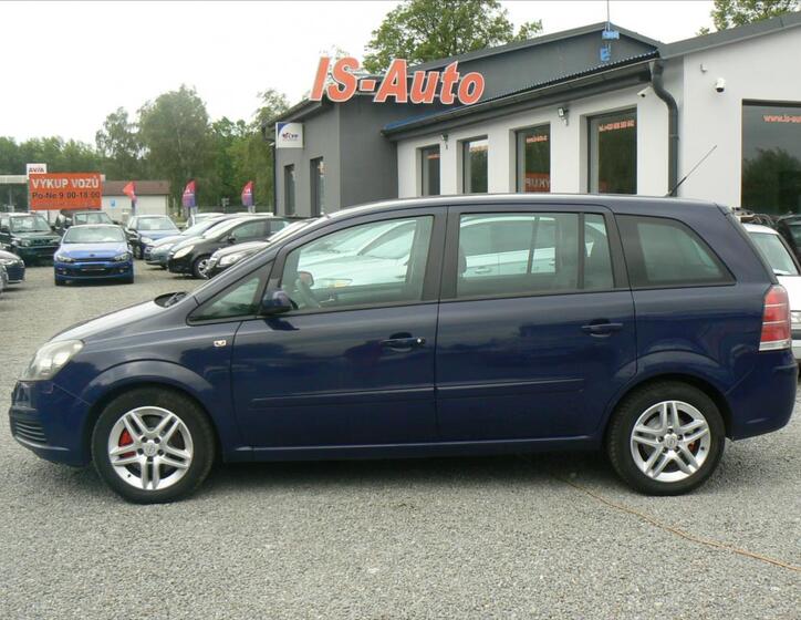 Opel Zafira 7