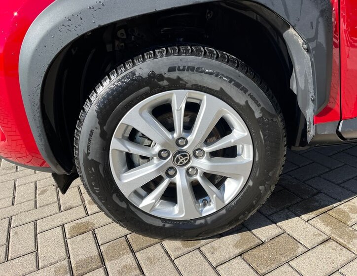 Toyota Yaris Cross SUV / Terénní 1,5 l 68 kw