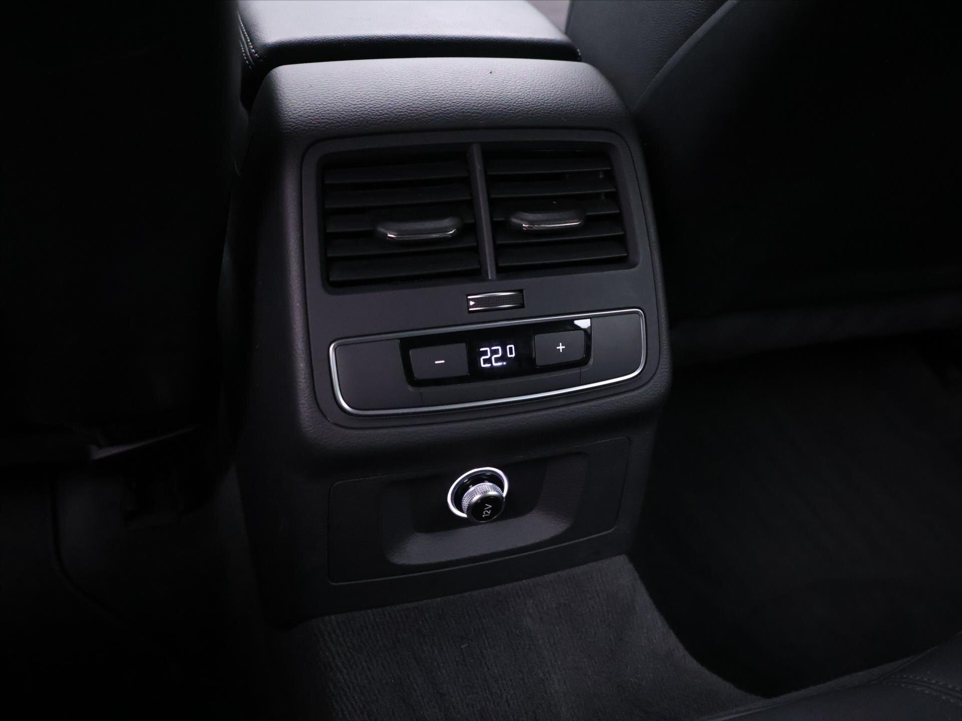 Audi A4 Kombi 2,0 l 140 kw