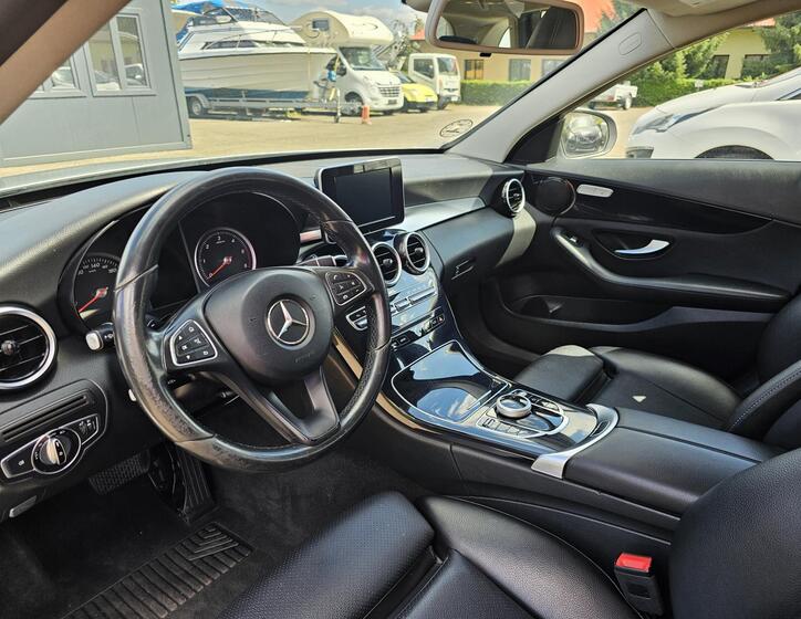 Mercedes-Benz Třídy C 12