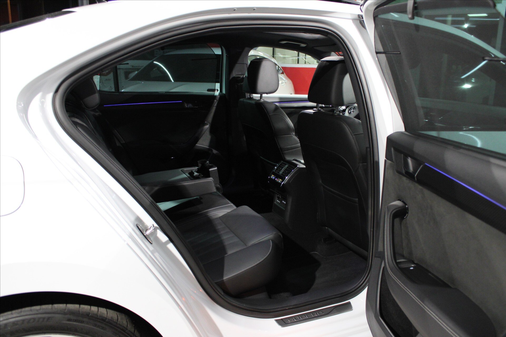 Škoda Superb Liftback 1,4 l 160 kw