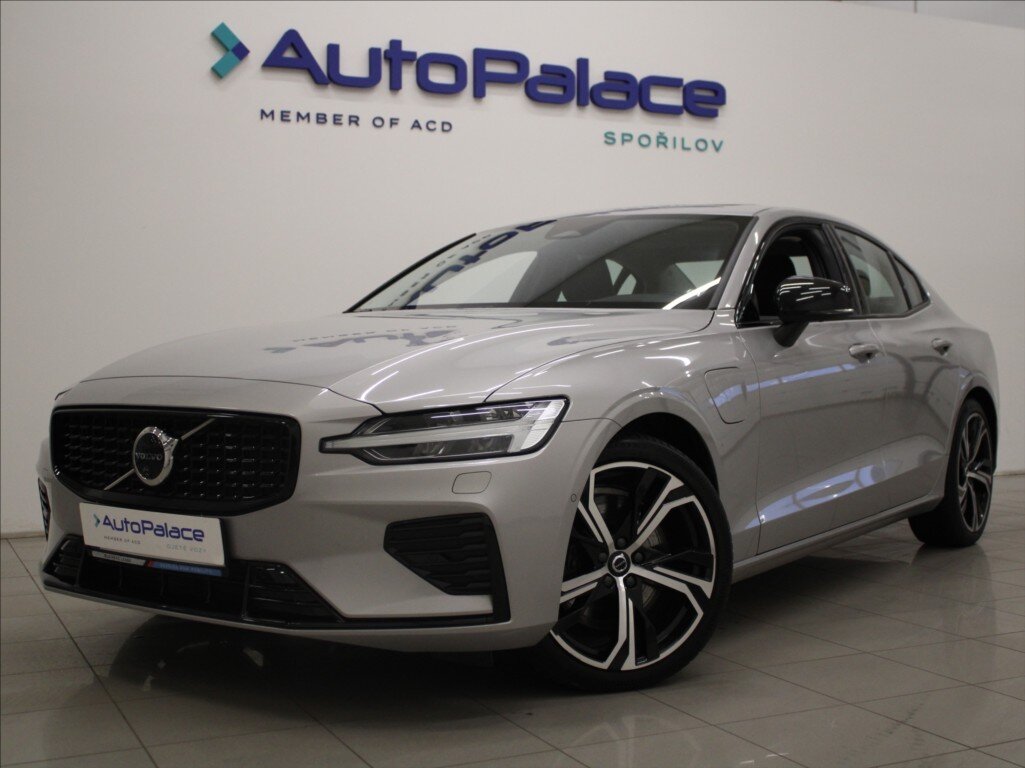 Volvo S60 Sedan / Limuzína 2,0 l 335 kw