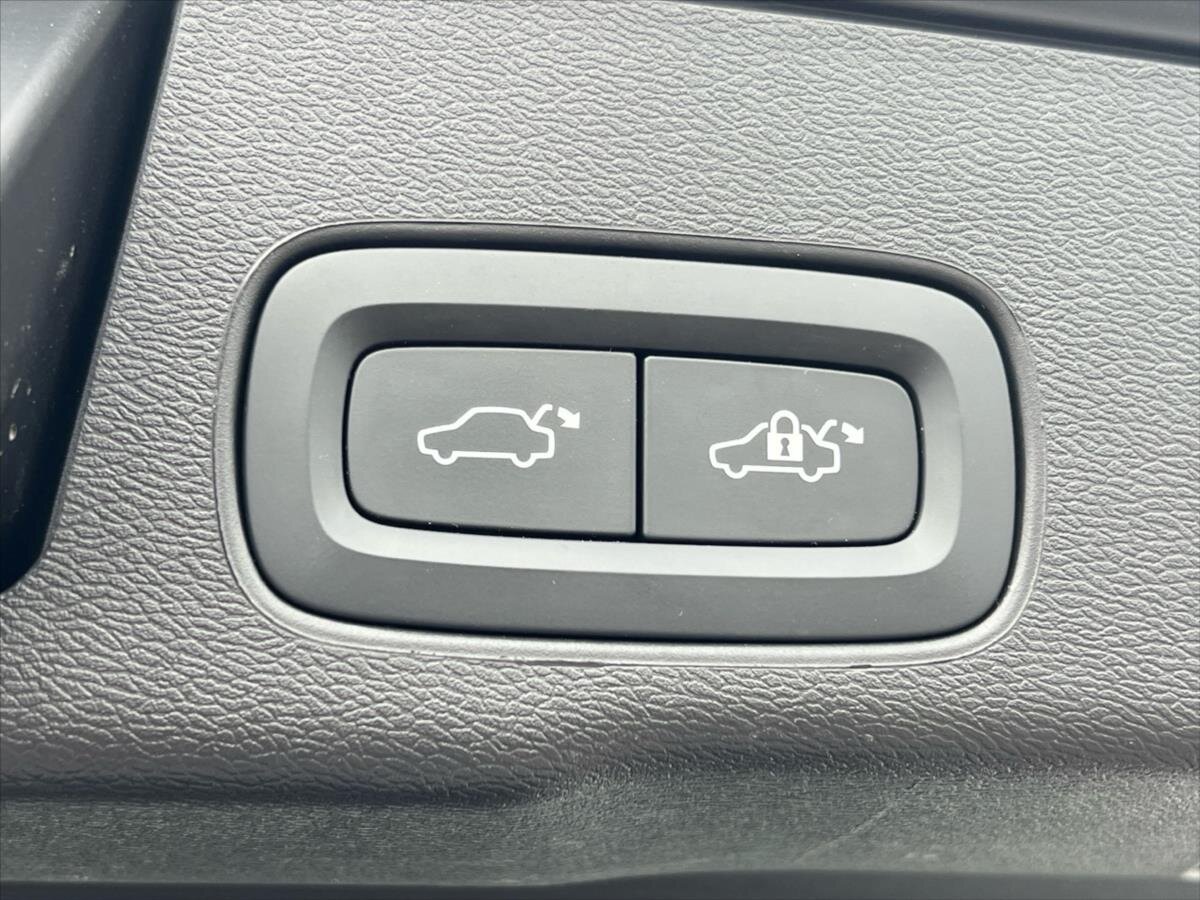 Volvo XC60 SUV 2,0 l 145 kw