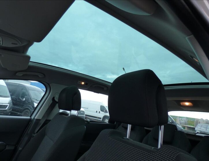 Peugeot 5008 MPV 1,6 l 88 kw