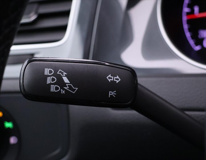 Volkswagen Golf Kombi 1,6 l 85 kw