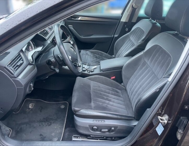 Škoda Superb Kombi 2,0 l 110 kw