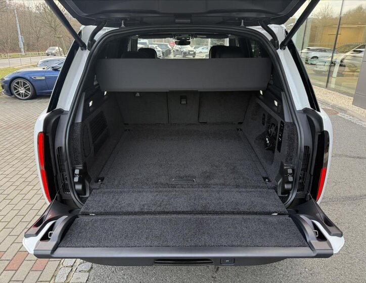 Land Rover Range Rover SUV / Terénní 3,0 l 221 kw