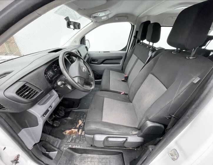 Opel Vivaro Ostatní 2,0 l 106 kw