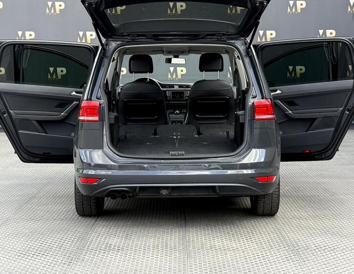 Volkswagen Touran 9