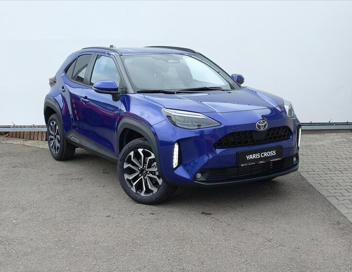 Toyota Yaris Cross CUV / Crossover 1,5 l 68 kw