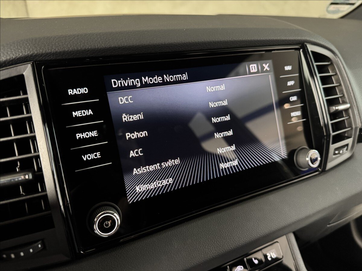 Škoda Karoq SUV / Terénní 2,0 l 110 kw