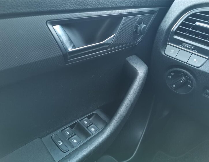 Škoda Fabia Hatchback 1,2 l 66 kw