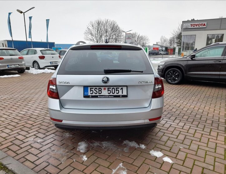 Škoda Octavia Kombi 2,0 l 110 kw